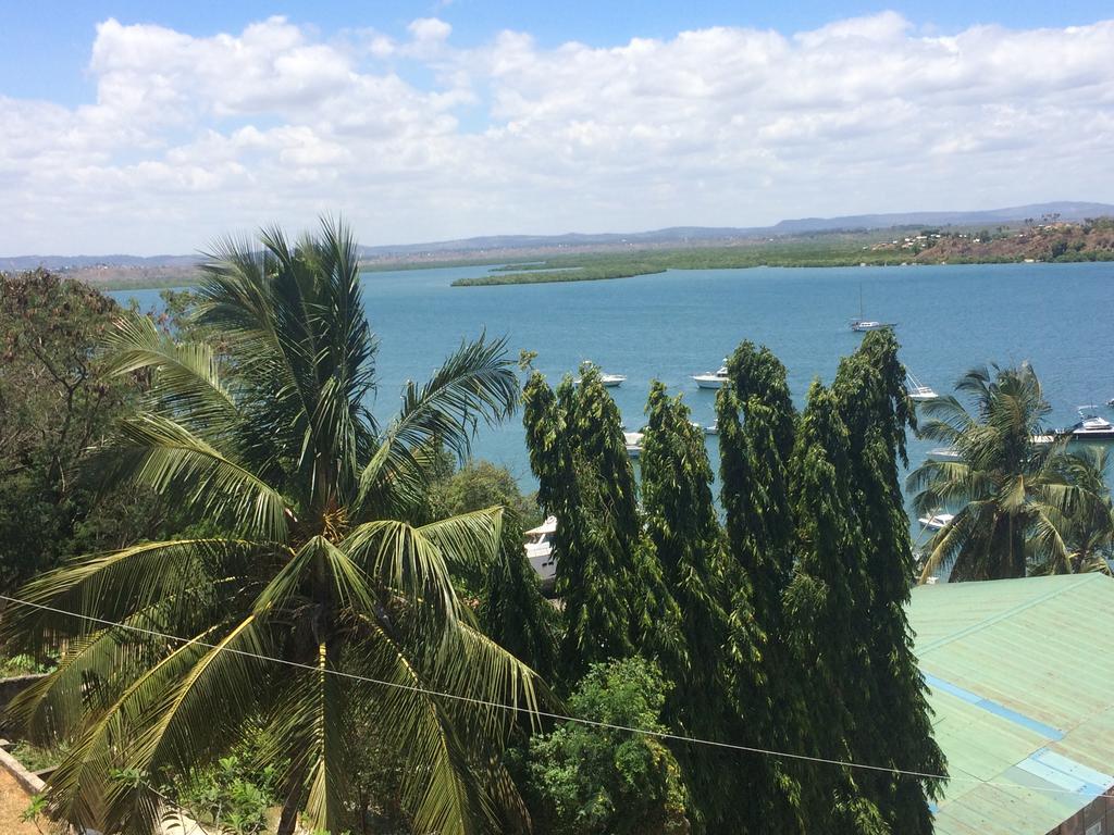 Tudor Water Sports Hotel Mombasa Exterior foto