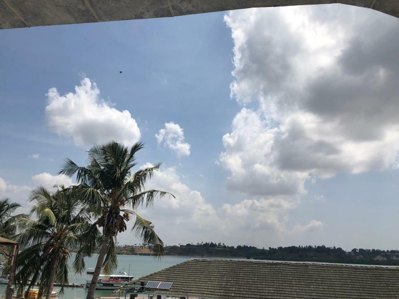 Tudor Water Sports Hotel Mombasa Exterior foto